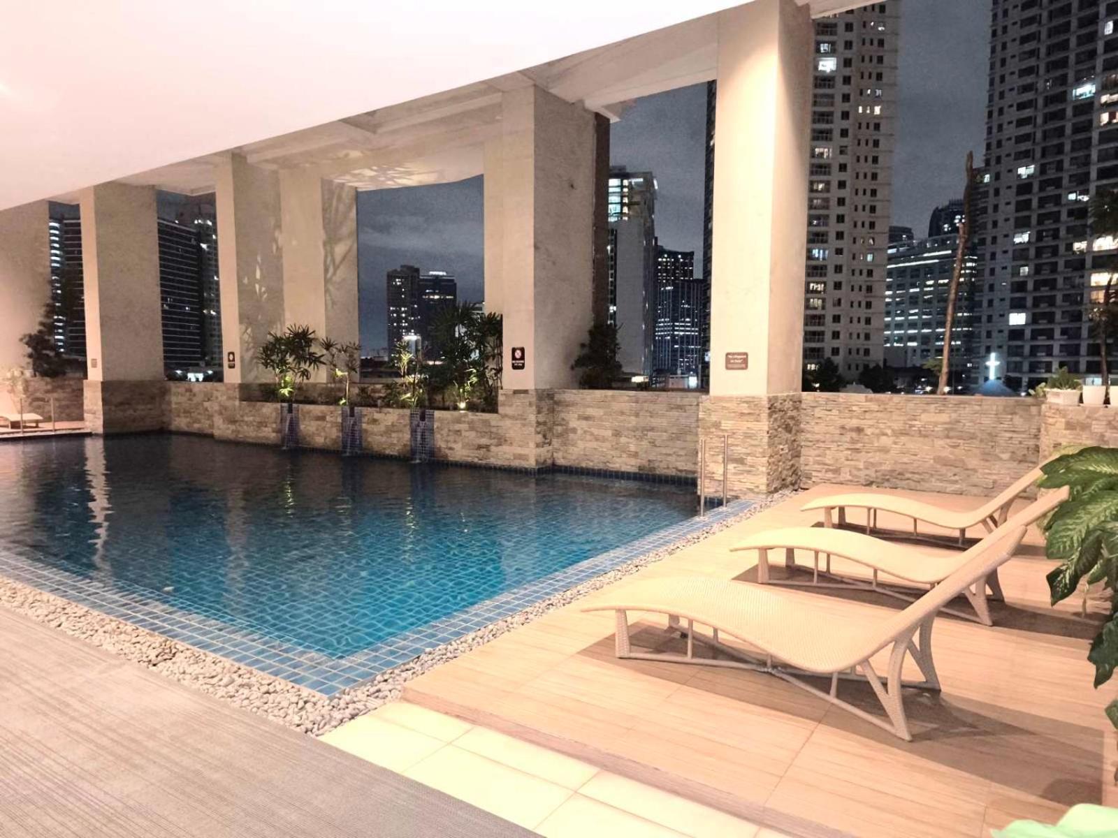 Kl Executive Greenbelt Manila Exterior photo